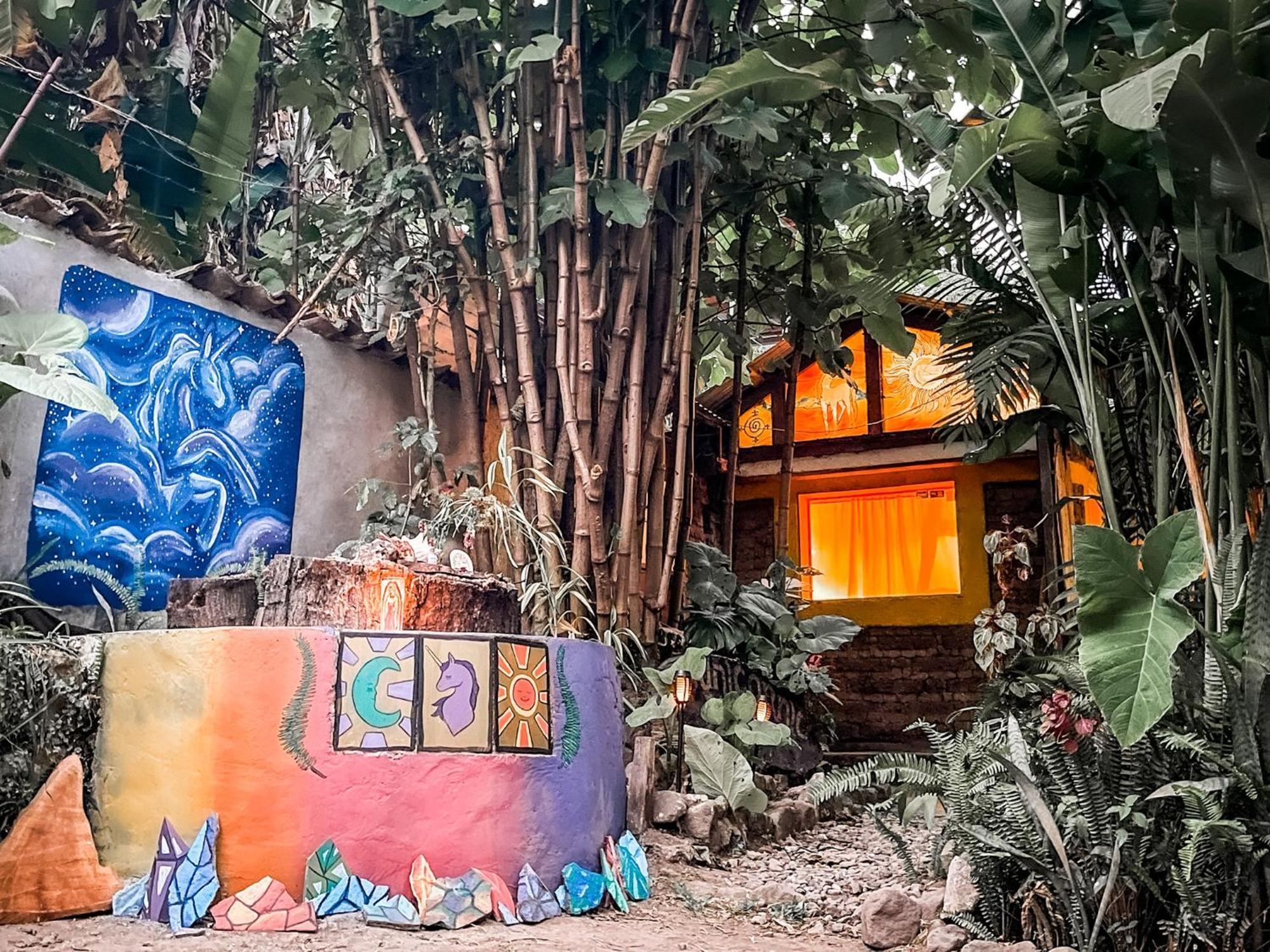 Unicorn Reborn - Peaceful Rentals San Marcos La Laguna Bagian luar foto